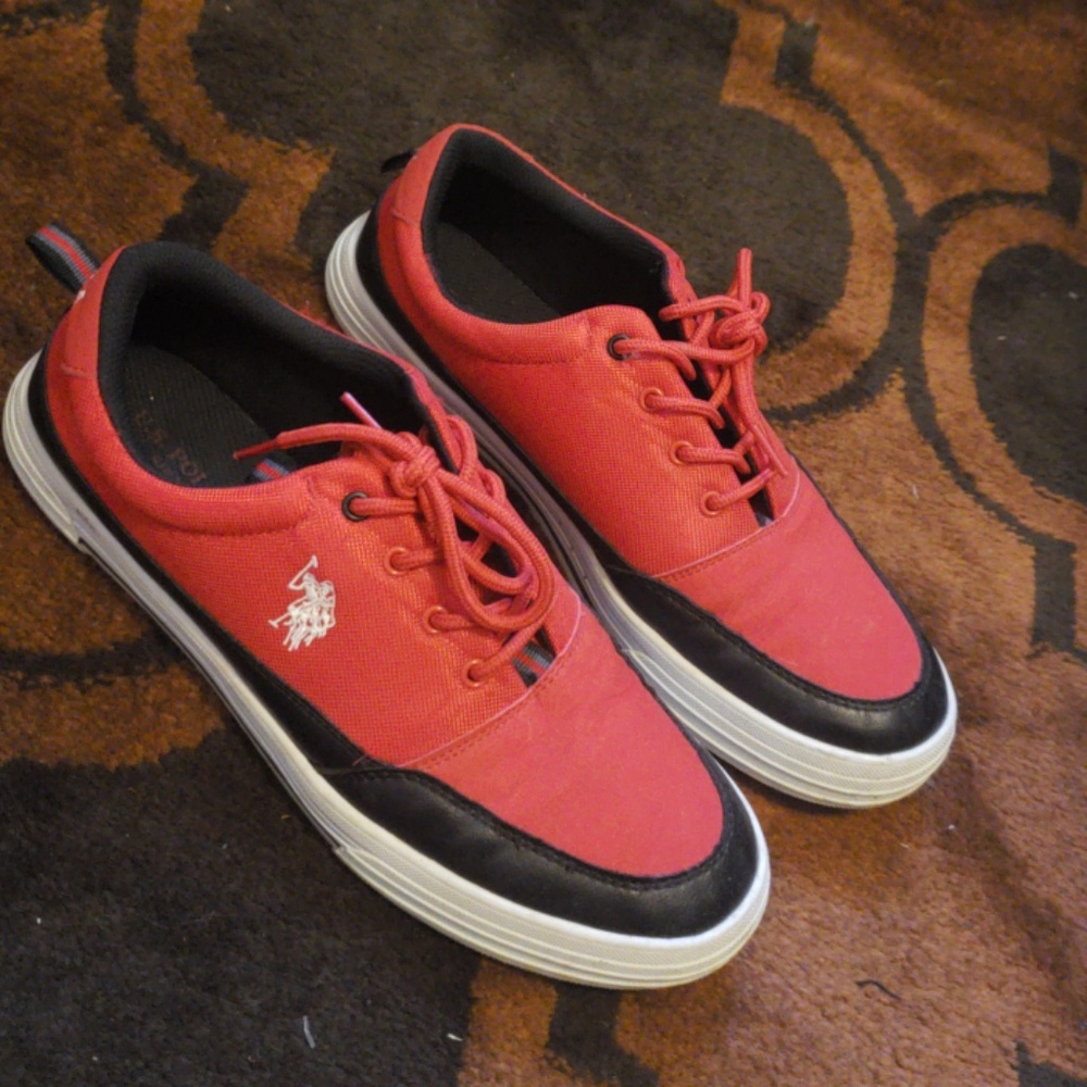 Red polo sneakers